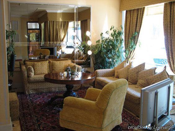 โรงแรมเมอร์เคียว ดึสเซลดอร์ฟ เซนทรุม ดุสเซลดอร์ฟ ภายใน รูปภาพ